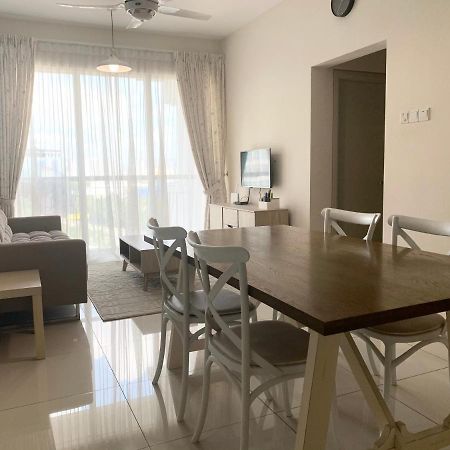 1 Bedroom Ttdi Adina Sek 13 Шах-Алам Экстерьер фото